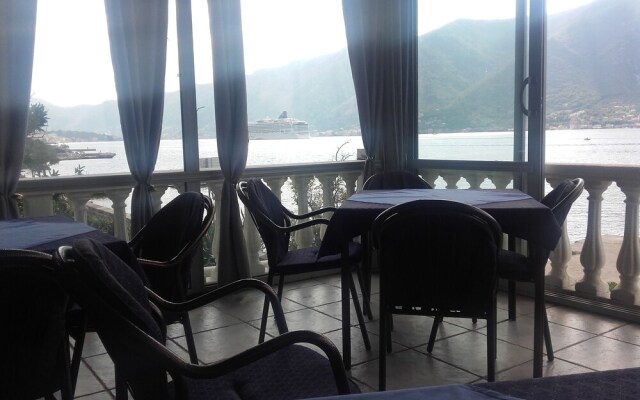 Mali Hotel PANA