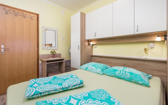 Awesome home in Senj with Jacuzzi, WiFi and 2 Bedrooms