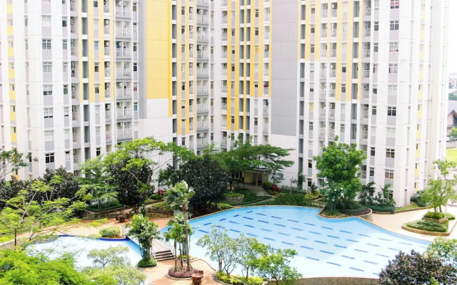 Comfort And Strategic 2Br At Springlake Summarecon Bekasi Apartment