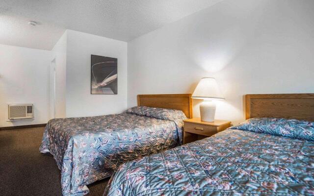 Rodeway Inn & Suites