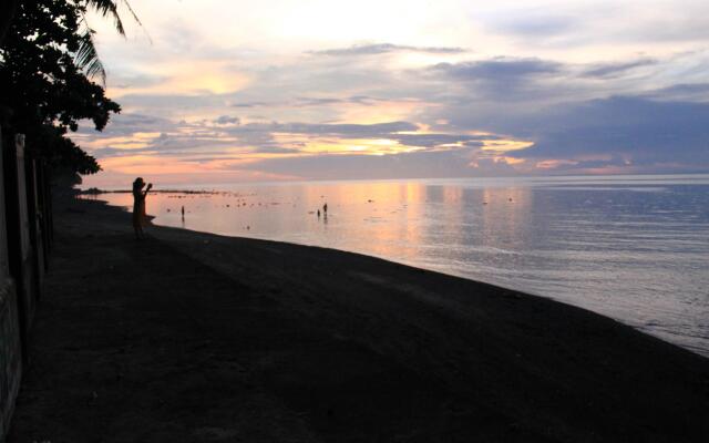 July's Haven Seaside Pension