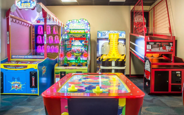 Quality Inn & Suites Palm Island Indoor Waterpark