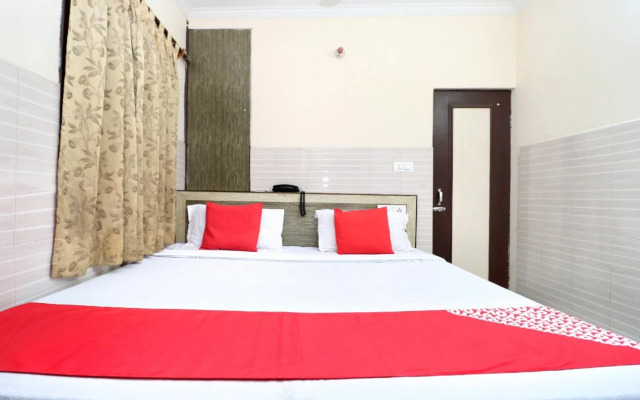 OYO 23084 Chhabra Guest House