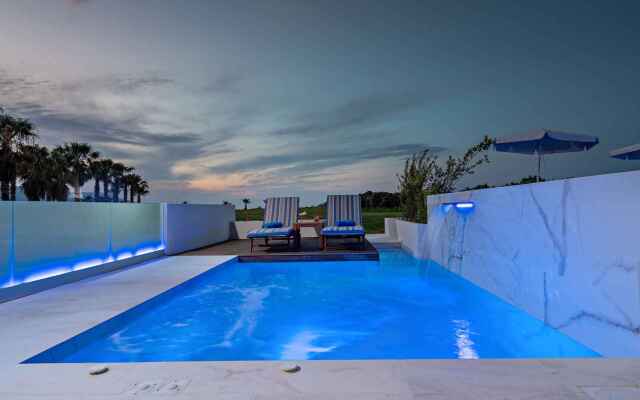 Delfina Tropic Beach
