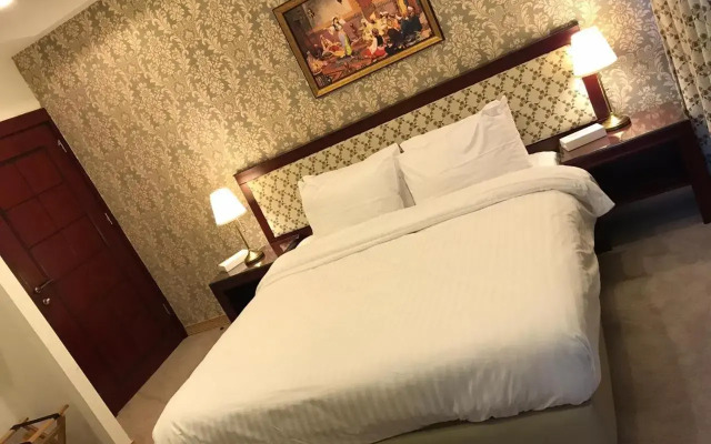 Strand Hotel