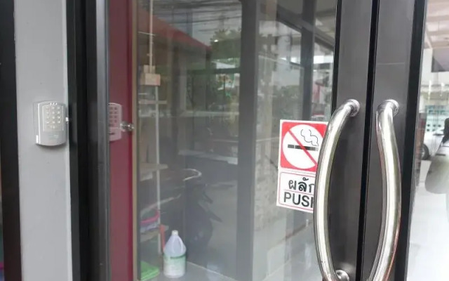 Wh＇Ite Guesthouse Chiang Mai