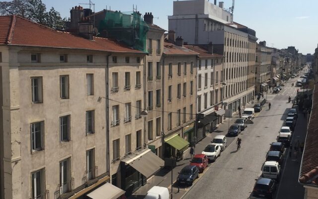 Les Appartements Particuliers - Un studio ou un grand appartement pour séjourner en plein cœur de Nancy