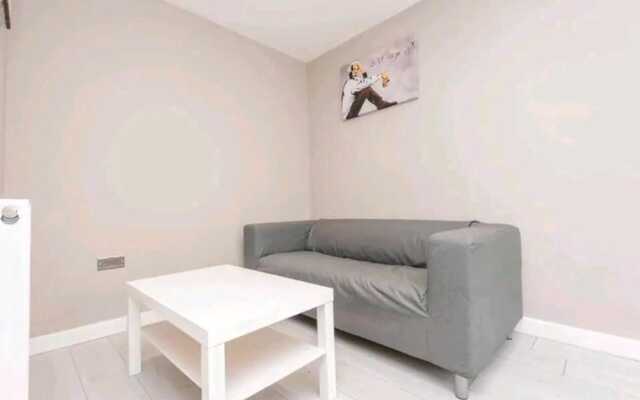 Beautiful 1-bed Studio in Burnley