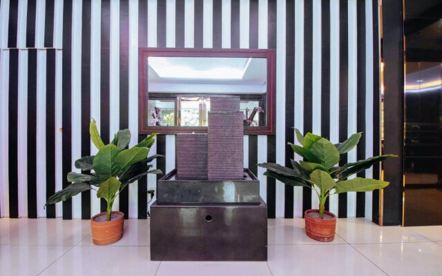 RedDoorz Premium near Trinoma Mall