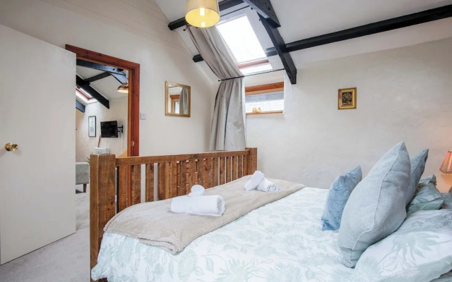 The Loft - 1 Bedroom Apartment
