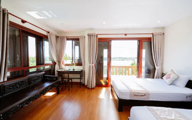 B'Lan Riverside Villa