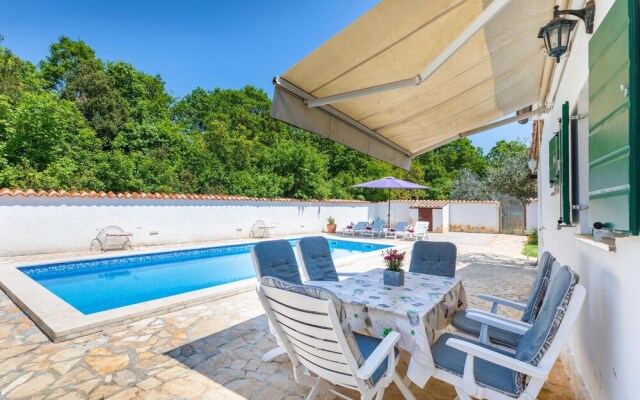 Stunning Home in Pula With Wifi and 1 Bedrooms