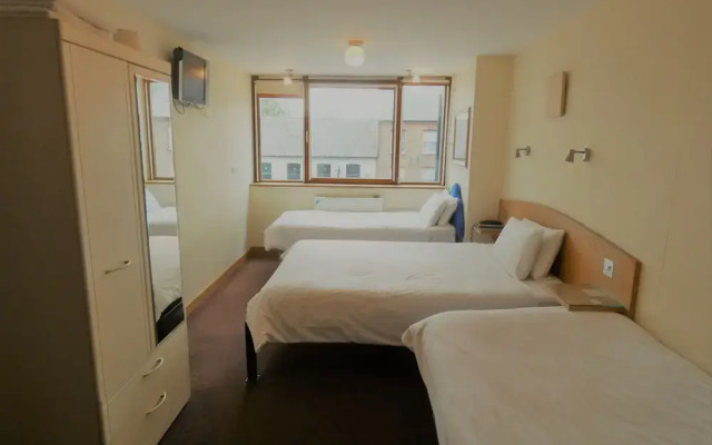 Hounslow Central Hotel