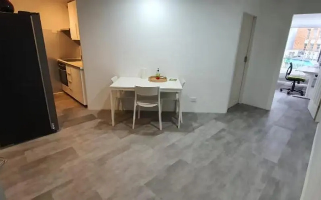 Private Modern Room in center of the city – Guest Rooms – Canberra