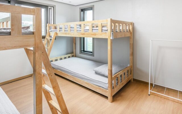 Leeon Guesthouse - Hostel