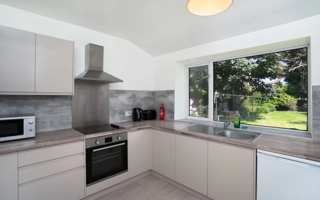 Cosy Fully Equipped Studio 1 Close to University