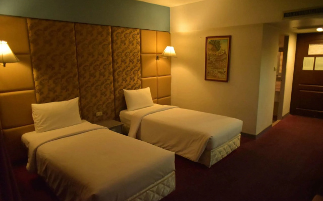 Ayothaya Riverside Hotel Ayutthaya