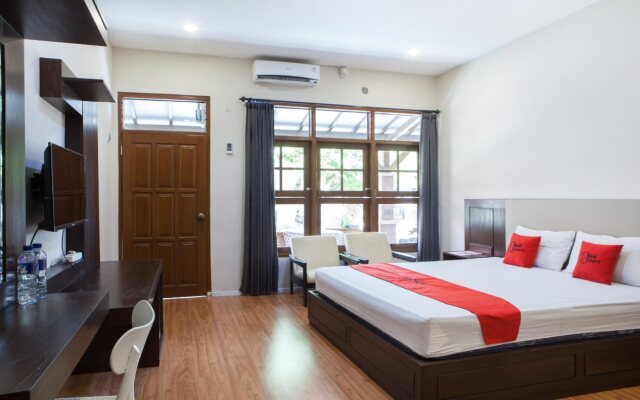 RedDoorz Plus near Mall Roxy Banyuwangi