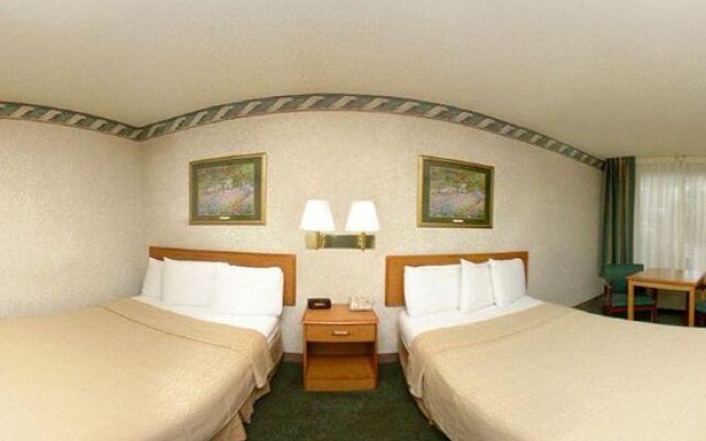 University Inn & Suites