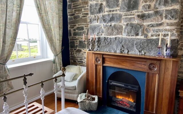 Poet's Cottage Stanley