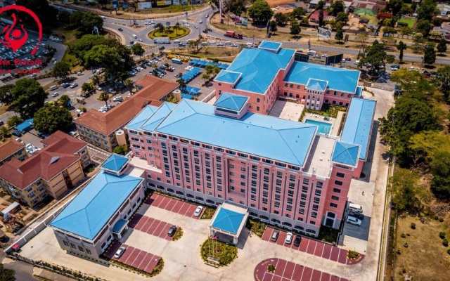 Golden Peacock Hotel Blantyre