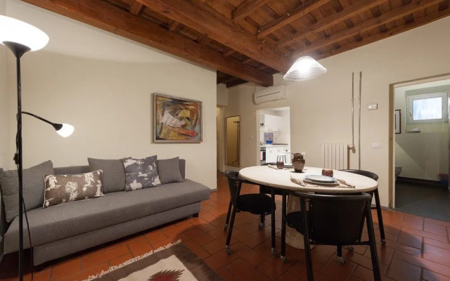 Short-let Florence Charming Suite