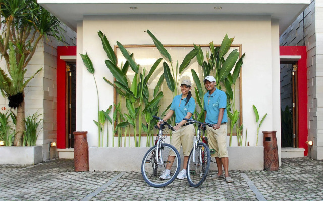 The Green Zhurga Suites
