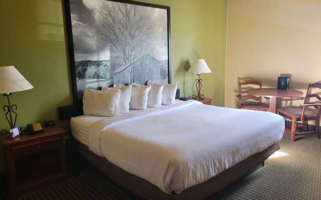 Super 8 By Wyndham Troy