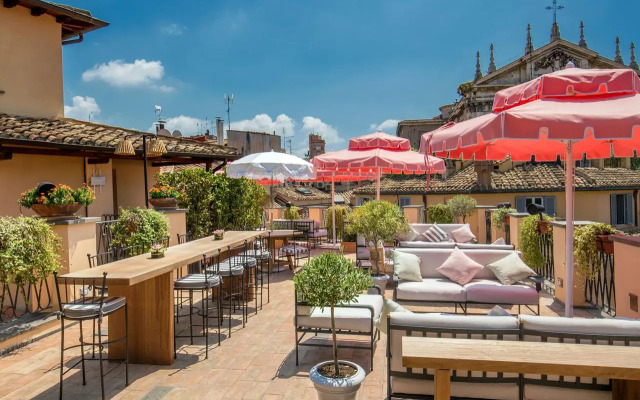 9Hotel Cesari