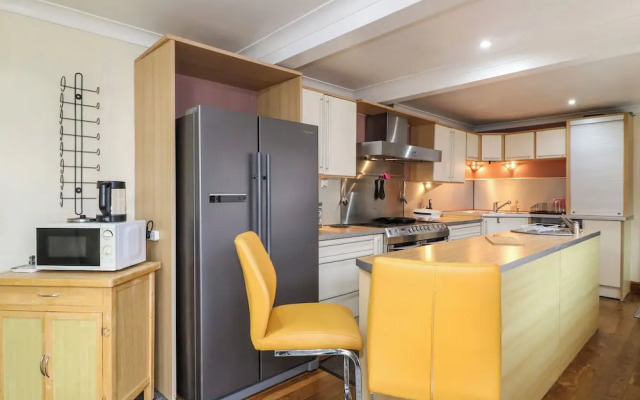 Peak House