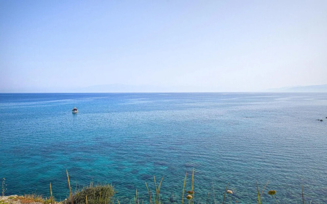 Awesome Apartment in Briatico With Wifi and 2 Bedrooms