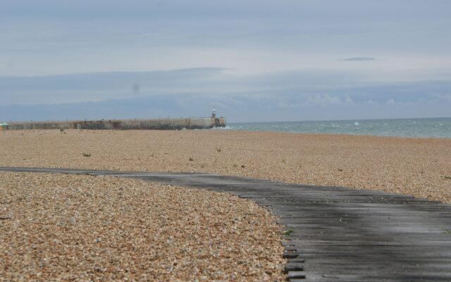 10 to12 Folkestone Bed  Breakfast