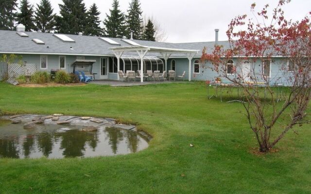 Prairie Schooner Inn