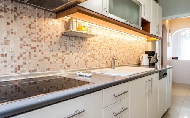 Spacious 3 bedroom apartment in Thessio