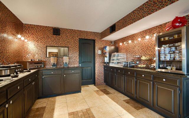 Best Western Windsor Suites