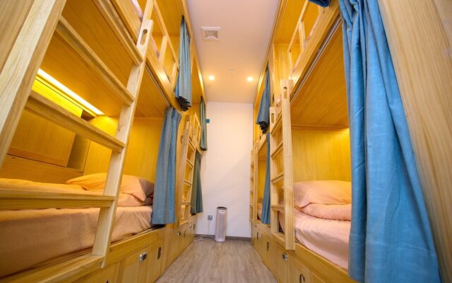 Dengba Hostel Shanghai Flagship Store