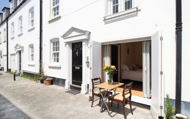 Pebble Mews House | By My Getaways | Parking for one small car