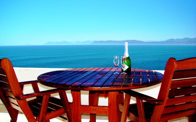 Kleinzee Oceanfront Guesthouse