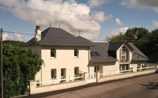 Suite EUGENIE piscine MAISON BLANCHE TULLE