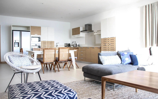 Latitude Luxury Seafront Apartments