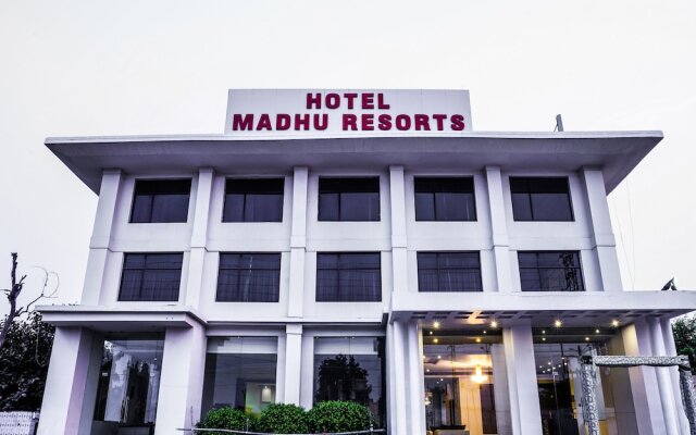 OYO 2611 Madhu Resorts