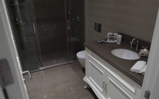 Ena Boutique Hotel & Residences