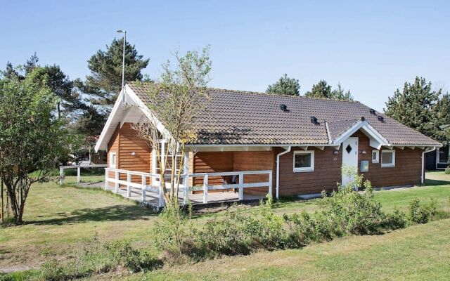 Stylish Holiday Home in Rødby With Indoor Whirlpool