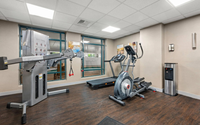 Comfort Suites Near Casinos Norwich-Uncasville CT
