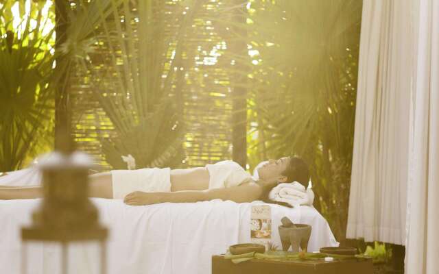 Hacienda Encantada Resort & Residences