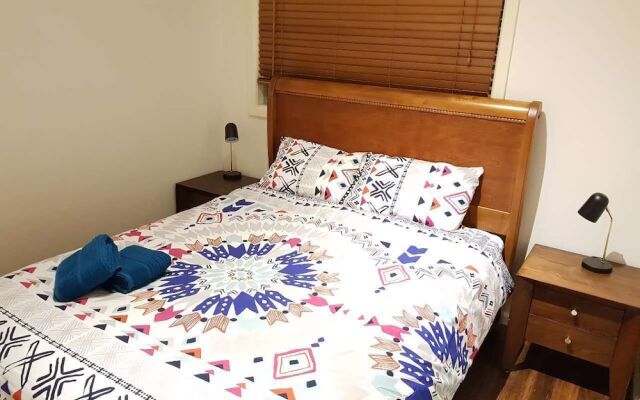 Darling Harbour Spacious Apartment