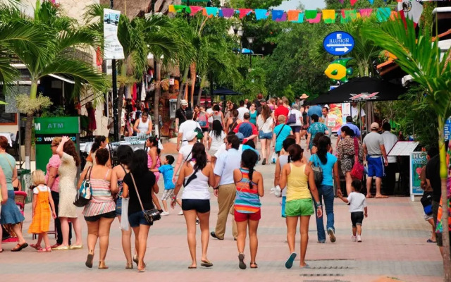 IT Condo by Realty Group