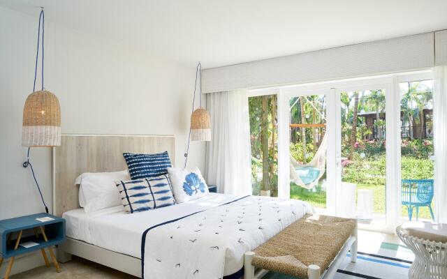 Lagoon Attitude - Adults Only