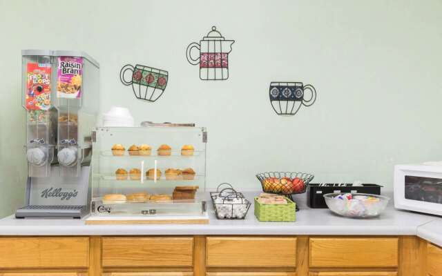 Microtel Inn & Suites by Wyndham Dayton/Riverside OH