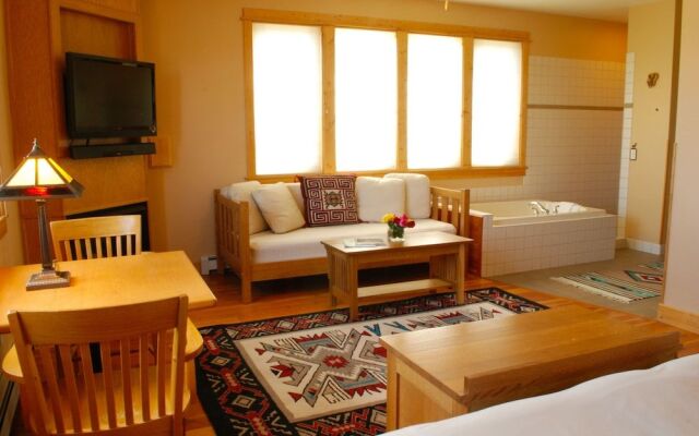 Gallatin River Lodge